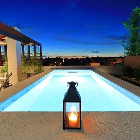 Penthouse Diem - Private Pool With Sea View Apartman