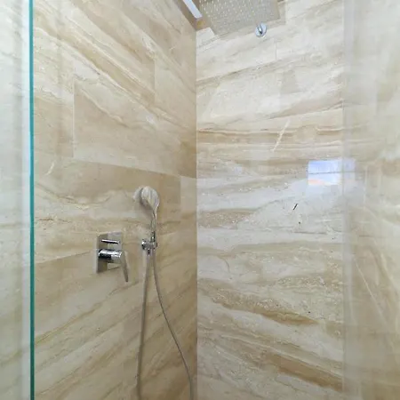 Penthouse Diem - Private Pool With Sea View Apartman *