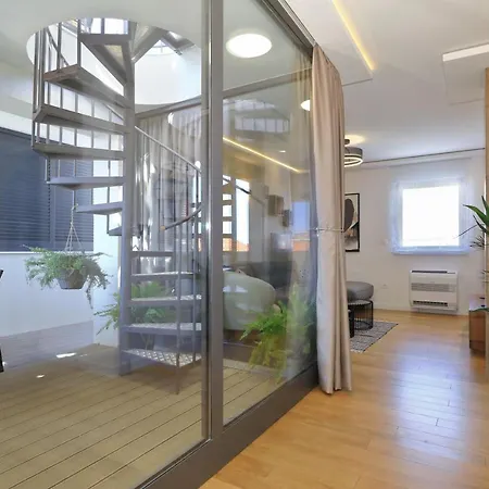Penthouse Diem - Private Pool With Sea View Apartman *