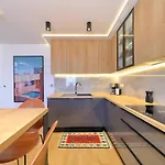 Penthouse Diem - Private Pool With Sea View アパート