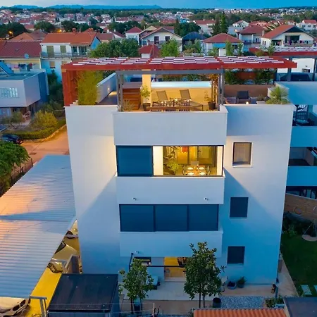 Appartement Penthouse Diem - Private Pool With Sea View Zadar